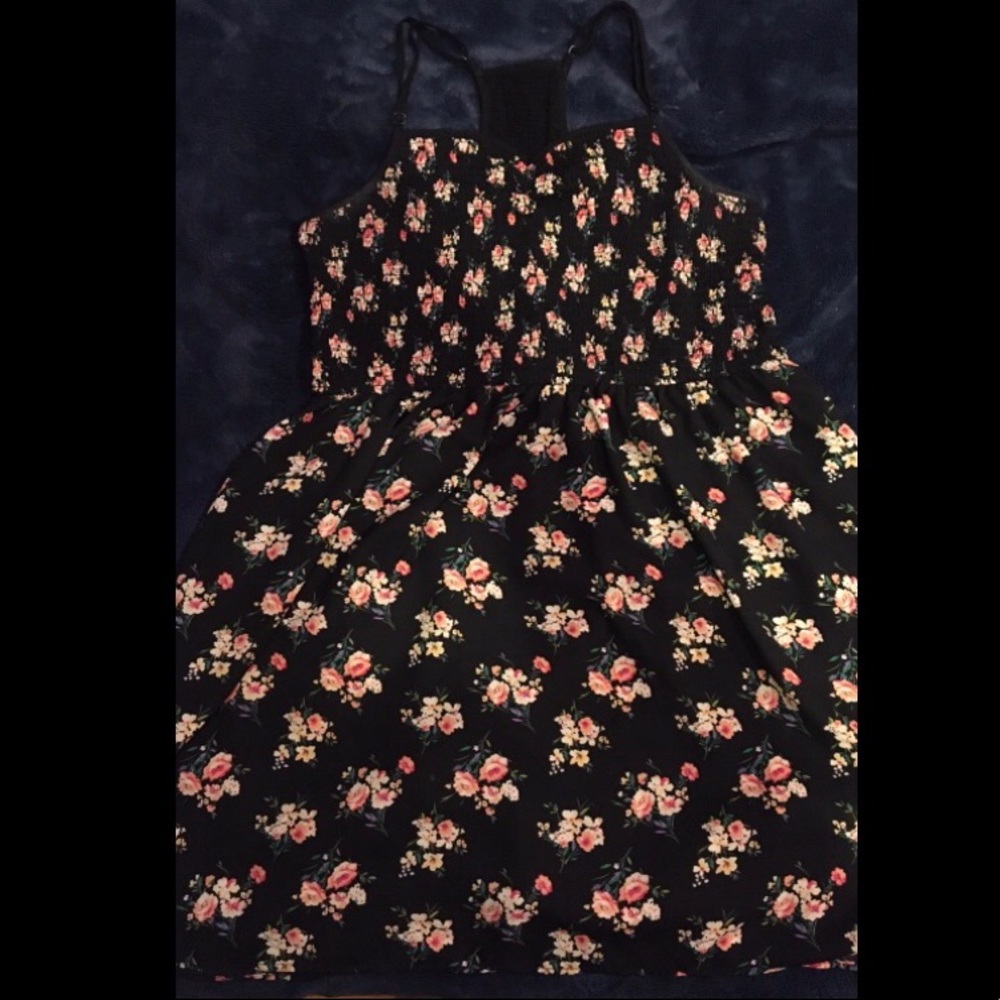 Black Floral Dress WITH POCKETS!! :)